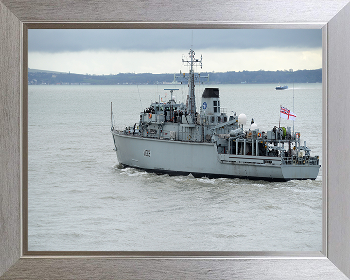 HMS Brocklesby M33 Royal Navy Hunt class Mine Counter Measures Vessel Photo Print or Framed Print - Hampshire Prints