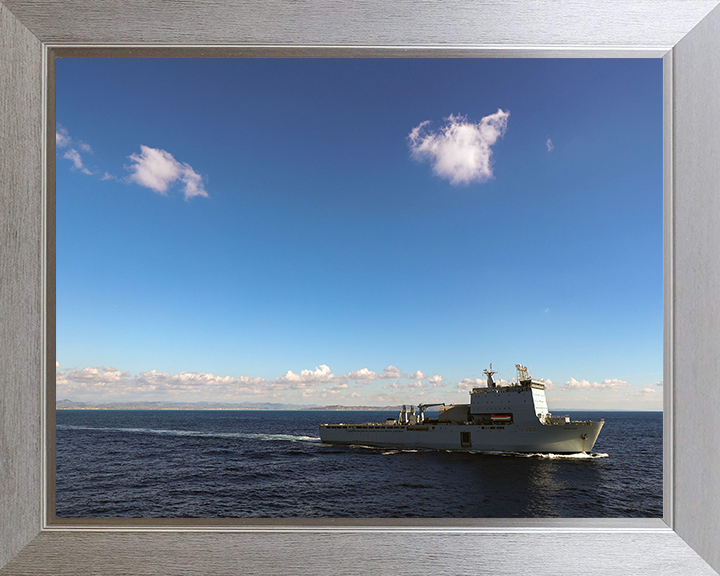 HMS Bulwark L15 Royal Navy Albion class amphibious ship Photo Print or Framed Print - Hampshire Prints