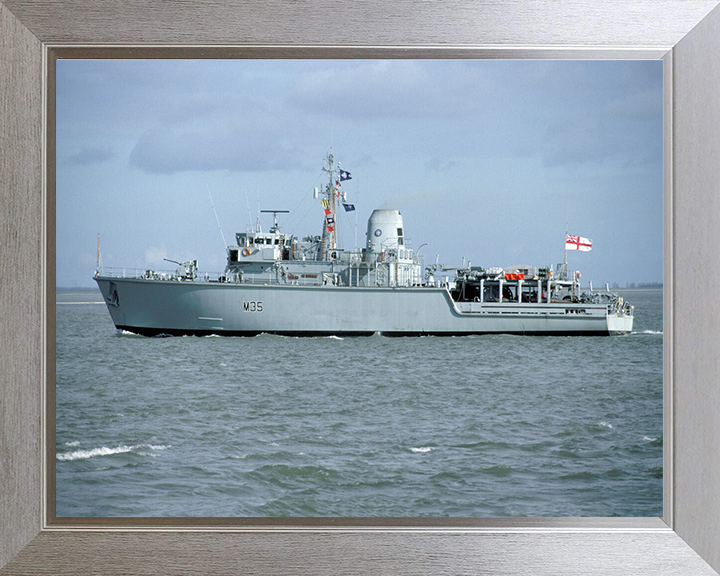 HMS Dulverton M35 Royal Navy Hunt class mine countermeasures vessel Photo Print or Framed Print - Hampshire Prints