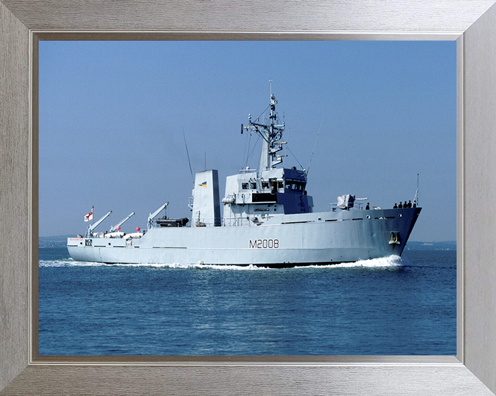 HMS Blackwater M2008 Royal Navy River class minesweeper Photo Print or Framed Print - Hampshire Prints