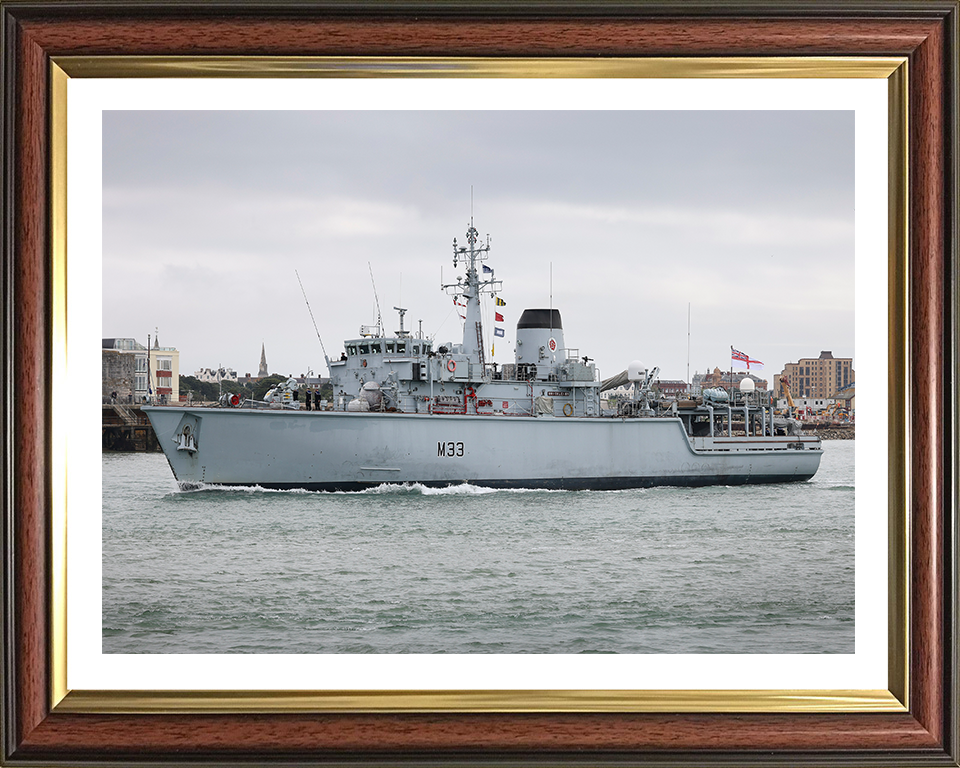 HMS Brocklesby M33 Royal Navy Hunt class Mine Counter Measures Vessel Photo Print or Framed Print - Hampshire Prints