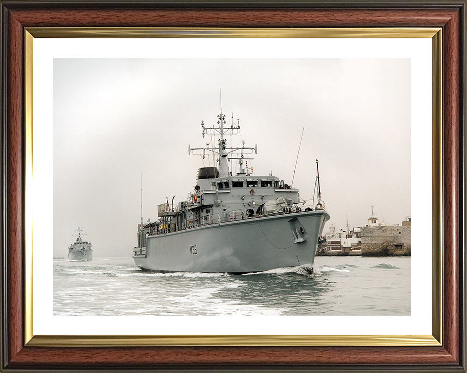 HMS Dulverton M35 Royal Navy Hunt class mine countermeasures vessel Photo Print or Framed Print - Hampshire Prints