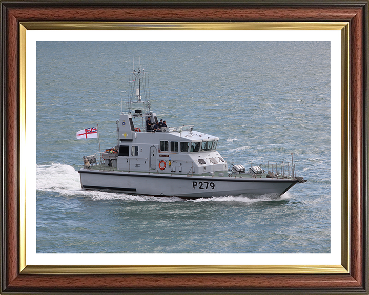 HMS Blazer P279 Royal Navy Archer class P2000 patrol vessel Photo Print or Framed Print - Hampshire Prints