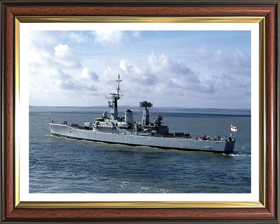 HMS Ariadne F72 | Photo Print | Framed Print | Leander Class | Frigate | Royal Navy - Hampshire Prints