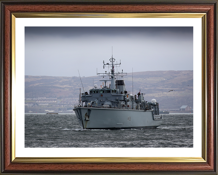 HMS Brocklesby M33 Royal Navy Hunt class Mine Counter Measures Vessel Photo Print or Framed Print - Hampshire Prints