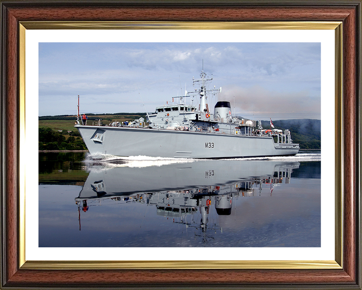 HMS Brocklesby M33 Royal Navy Hunt class Mine Counter Measures Vessel Photo Print or Framed Print - Hampshire Prints