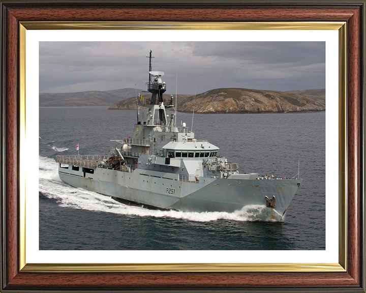 HMS Clyde P257 | Photo Print | Framed Print | River Class | Patrol Vessel | Royal Navy - Hampshire Prints