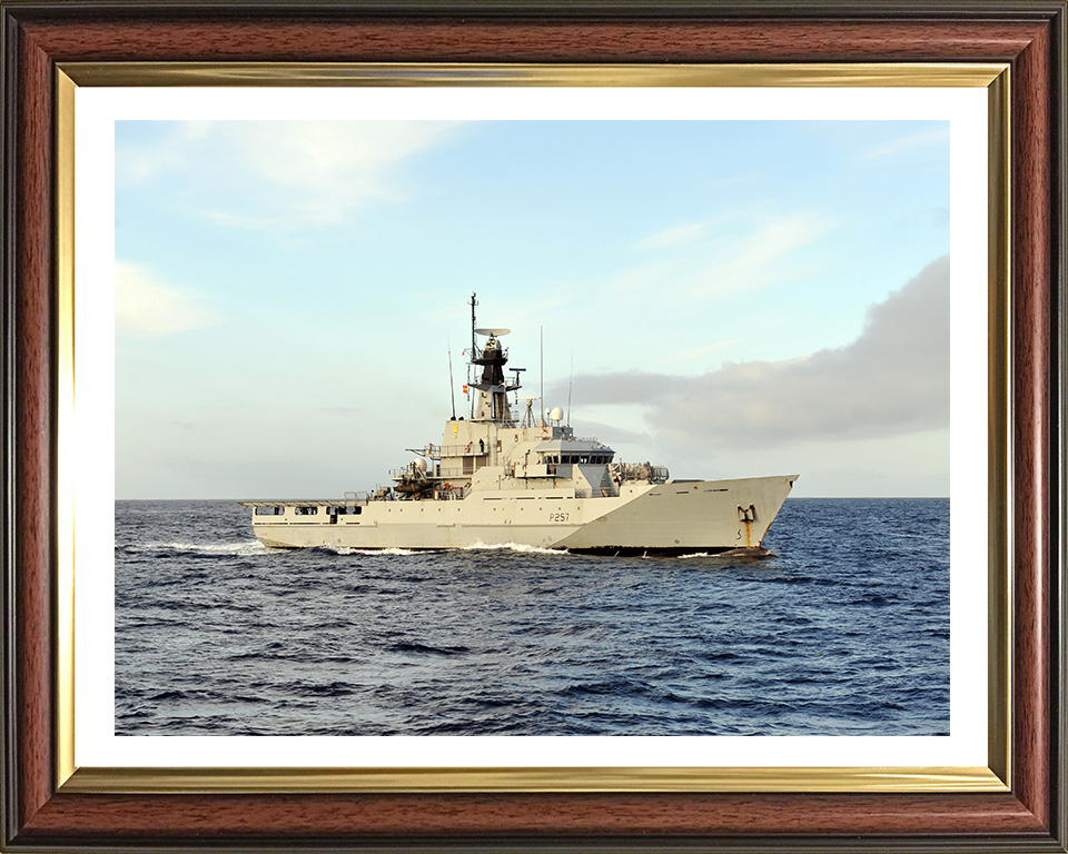 HMS Clyde P257 Royal Navy River class offshore patrol vessel Photo Print or Framed Print - Hampshire Prints