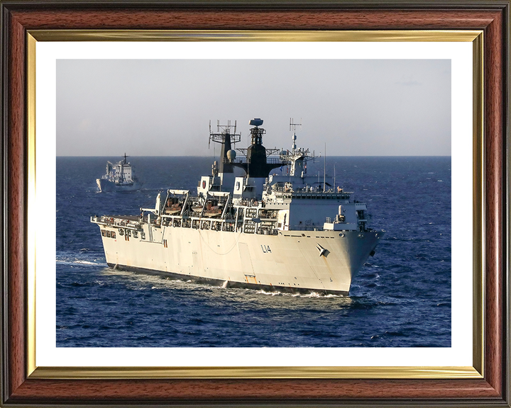 HMS Albion L14 | Photo Print | Framed Print | Albion Class | Amphibious ship | Royal Navy - Hampshire Prints