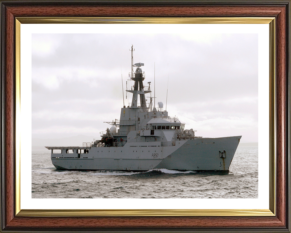 HMS Clyde P257 Royal Navy River class offshore patrol vessel Photo Print or Framed Print - Hampshire Prints