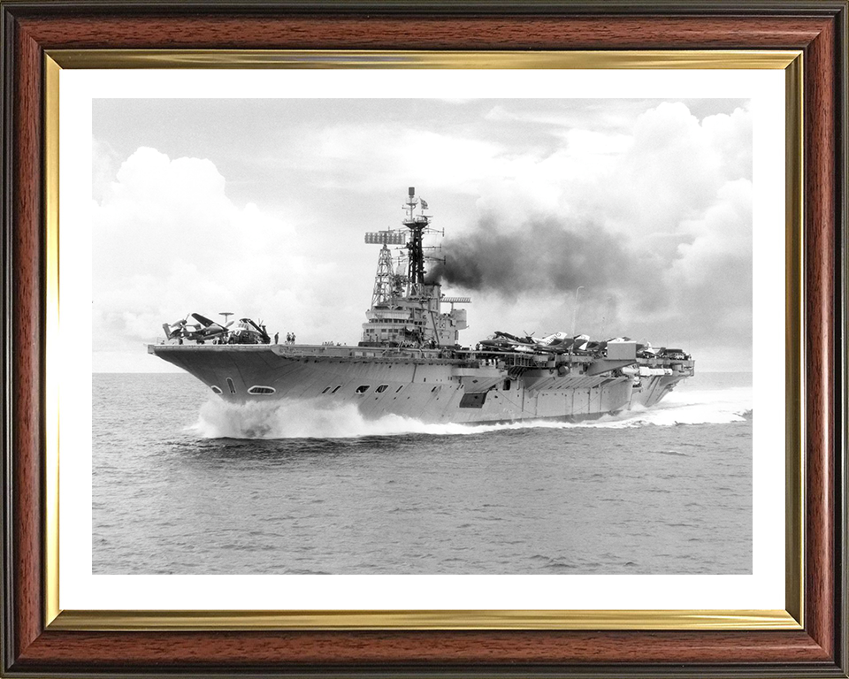 HMS Centaur R06 | Photo Print | Framed Print | Centaur Class | Fleet Carrier | Royal Navy - Hampshire Prints