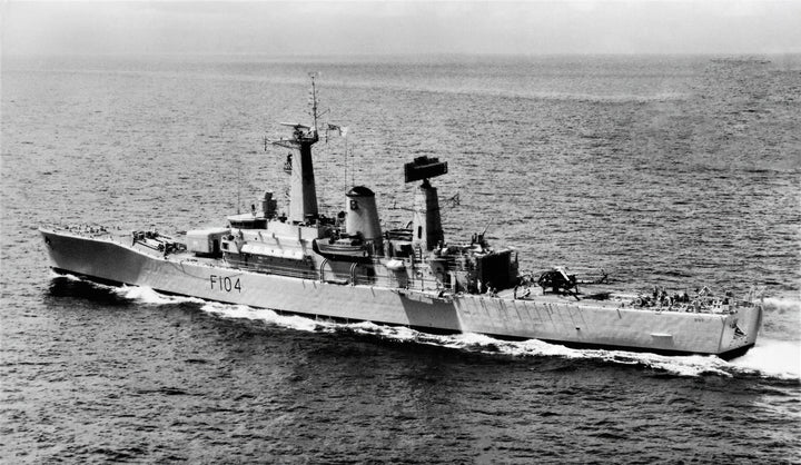 HMS Dido F104 | Photo Print | Framed Print | Leander Class | Frigate | Royal Navy - Hampshire Prints