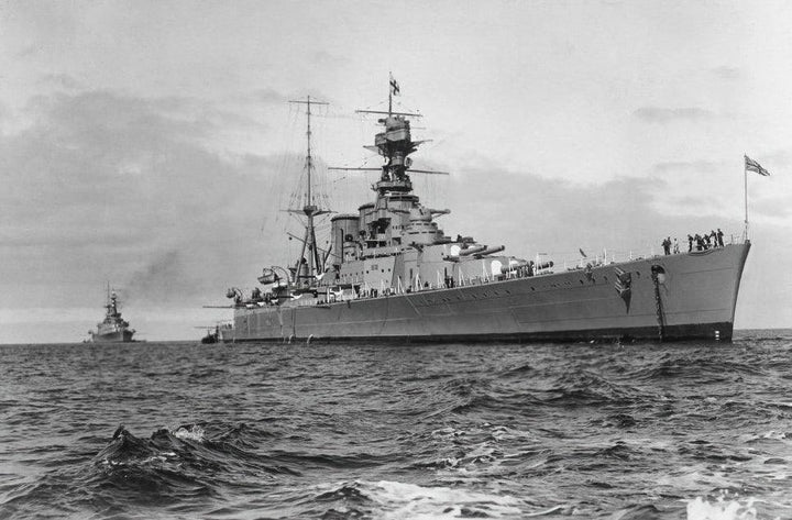 HMS Hood (51) | Photo Print | Framed Print | Admiral Class | Battlecruiser | Royal Navy - Hampshire Prints