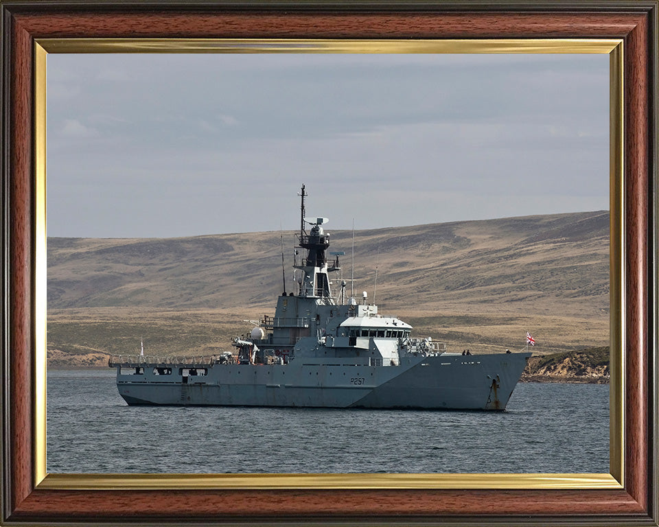 HMS Clyde P257 | Photo Print | Framed Print | River Class | Patrol Vessel | Royal Navy - Hampshire Prints