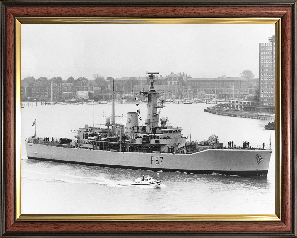 HMS Andromeda F57 Royal Navy Leander class frigate Photo Print or Framed Print - Hampshire Prints