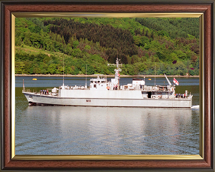 HMS Blyth M111 Royal Navy Sandown class minehunter Photo Print or Framed Print - Hampshire Prints