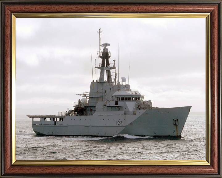 HMS Clyde P257 Royal Navy River class offshore patrol vessel Photo Print or Framed Print - Hampshire Prints