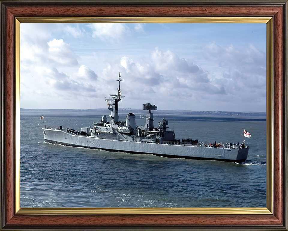 HMS Ariadne F72 | Photo Print | Framed Print | Leander Class | Frigate | Royal Navy - Hampshire Prints