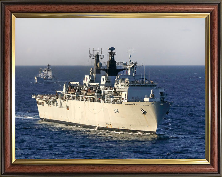 HMS Albion L14 | Photo Print | Framed Print | Albion Class | Amphibious ship | Royal Navy - Hampshire Prints