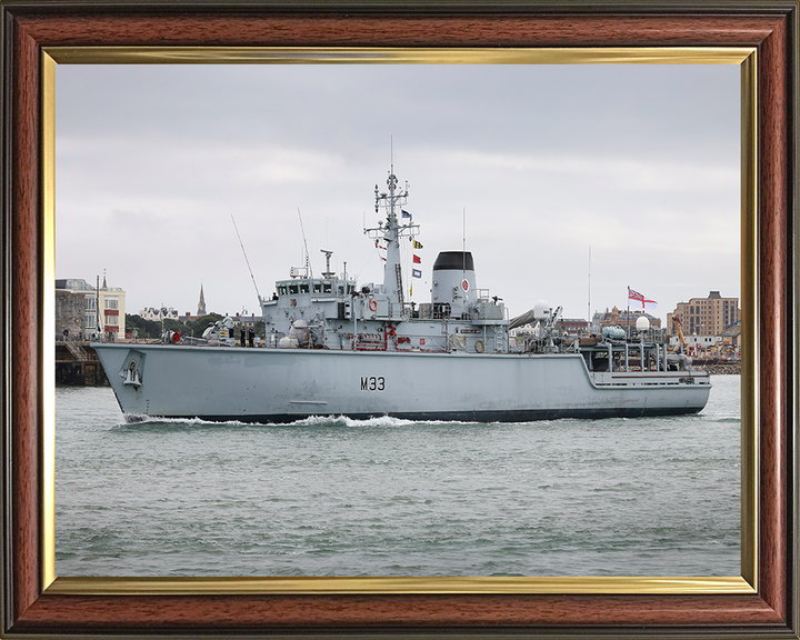 HMS Brocklesby M33 Royal Navy Hunt class Mine Counter Measures Vessel Photo Print or Framed Print - Hampshire Prints