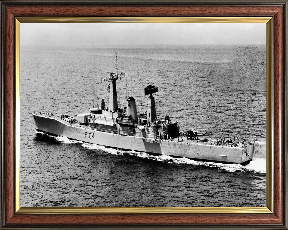 HMS Dido F104 | Photo Print | Framed Print | Leander Class | Frigate | Royal Navy - Hampshire Prints