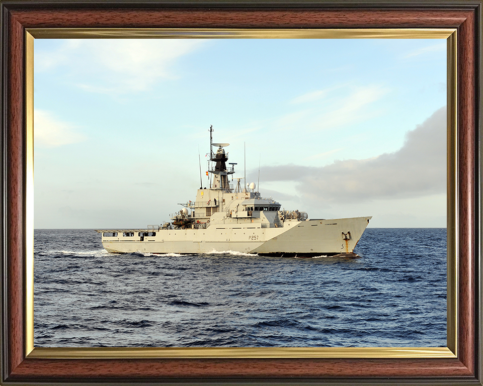 HMS Clyde P257 Royal Navy River class offshore patrol vessel Photo Print or Framed Print - Hampshire Prints