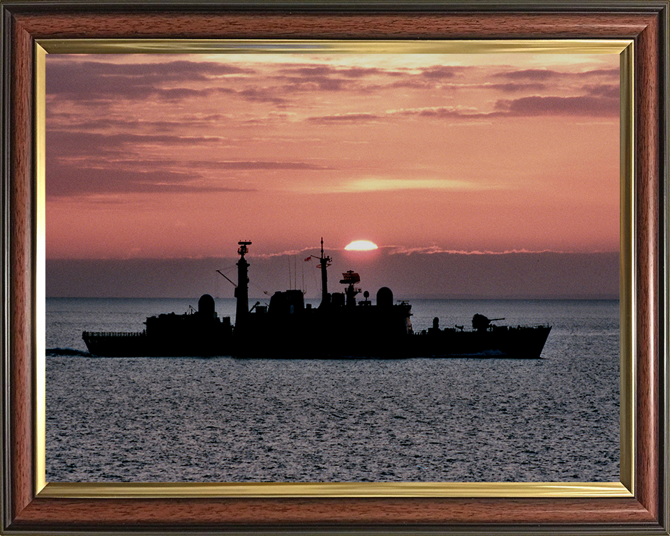 HMS Cardiff D108 Royal Navy Type 42 destroyer Photo Print or Framed Print - Hampshire Prints