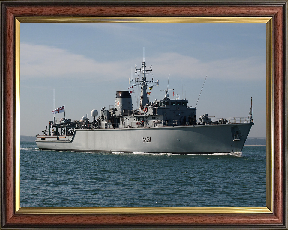 HMS Cattistock M31 Royal Navy Hunt class mine hunter Photo Print or Framed Print - Hampshire Prints