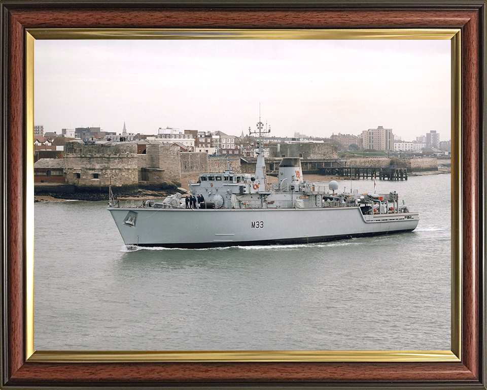 HMS Brocklesby M33 Royal Navy Hunt class Mine Counter Measures Vessel Photo Print or Framed Print - Hampshire Prints