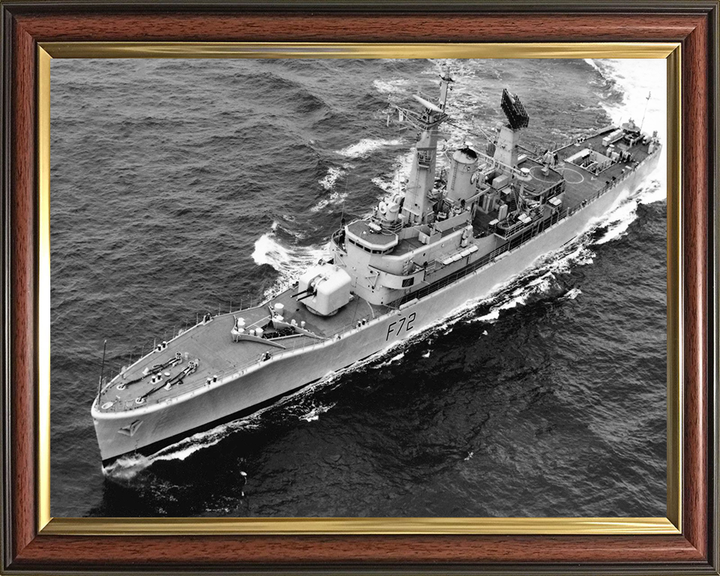 HMS Ariadne F72 | Photo Print | Framed Print | Leander Class | Frigate | Royal Navy - Hampshire Prints