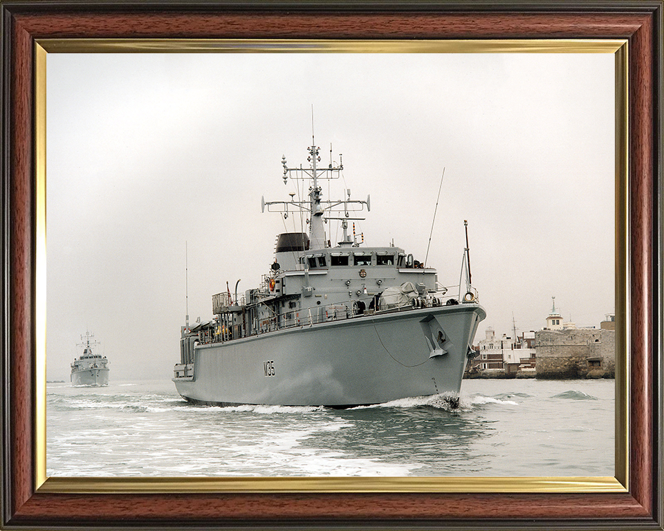 HMS Dulverton M35 Royal Navy Hunt class mine countermeasures vessel Photo Print or Framed Print - Hampshire Prints