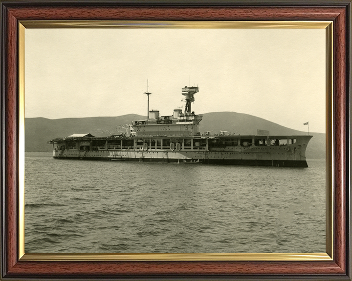 HMS Eagle (94) Royal Navy Eagle class aircraft carrier Photo Print or Framed Print - Hampshire Prints