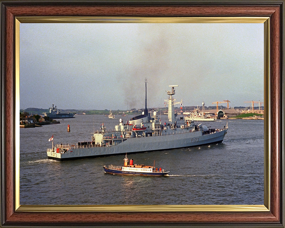 HMS Arrow F173 Royal Navy Type 21 Frigate Photo Print or Framed Print - Hampshire Prints