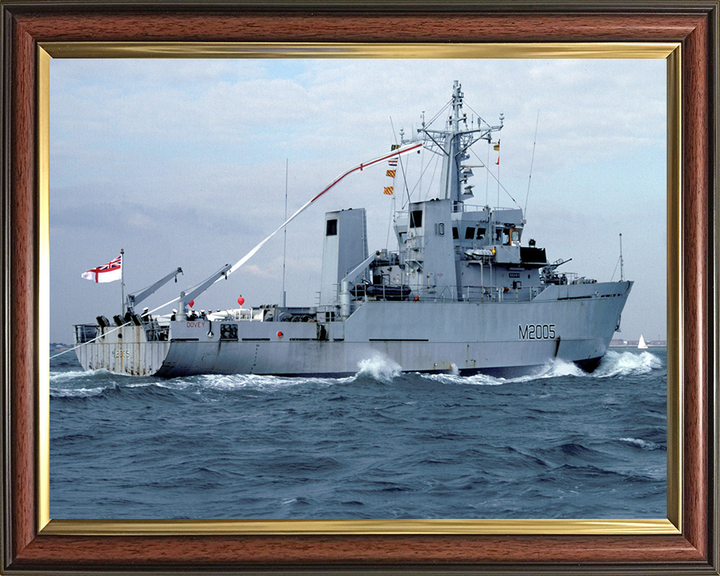 HMS Dovey M2005 Royal Navy River class minesweeper Photo Print or Framed Print - Hampshire Prints