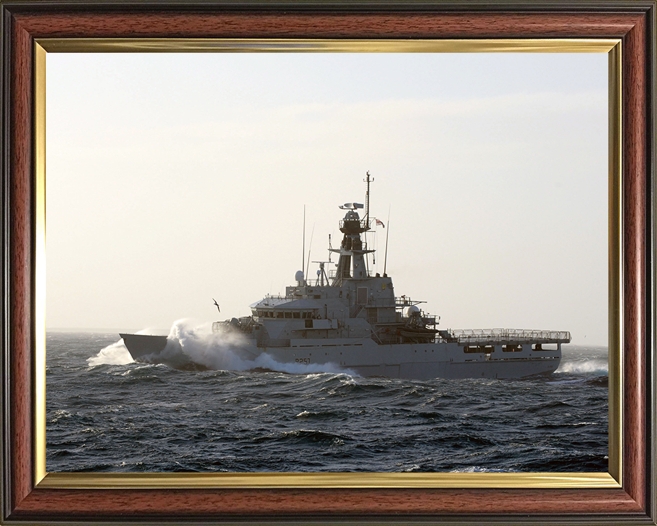 HMS Clyde P257 Royal Navy River class offshore patrol vessel Photo Print or Framed Print - Hampshire Prints