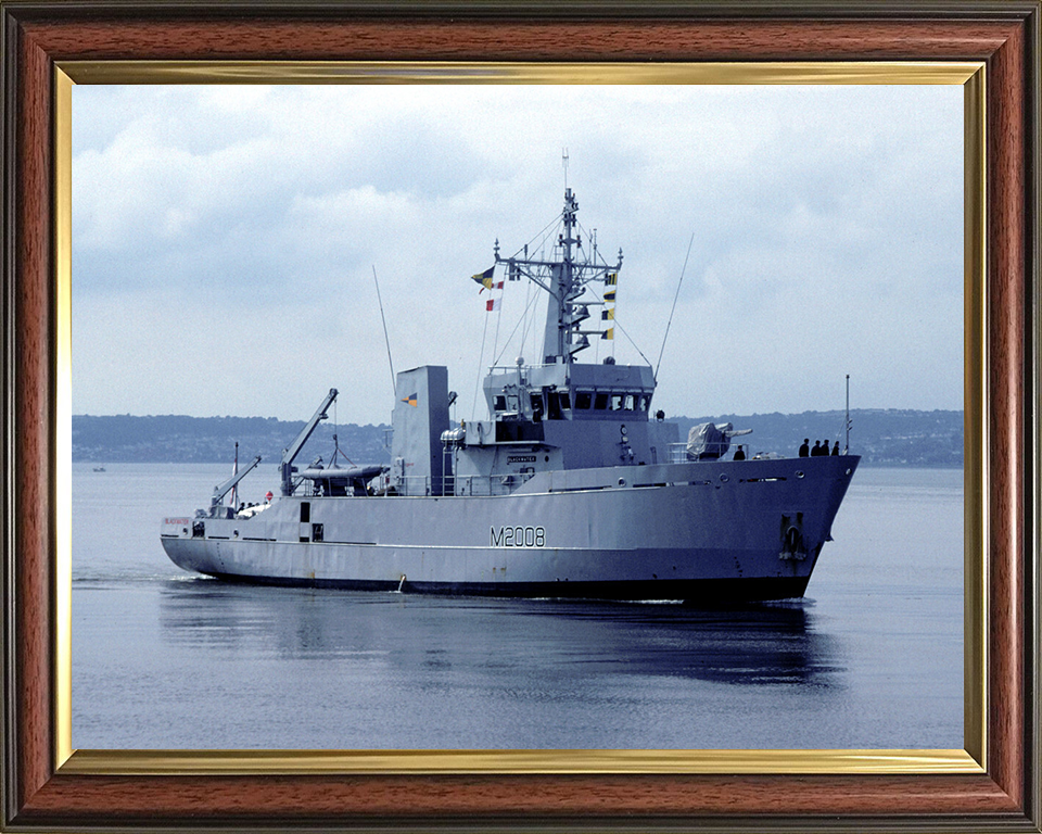 HMS Blackwater M2008 Royal Navy River class minesweeper Photo Print or Framed Print - Hampshire Prints