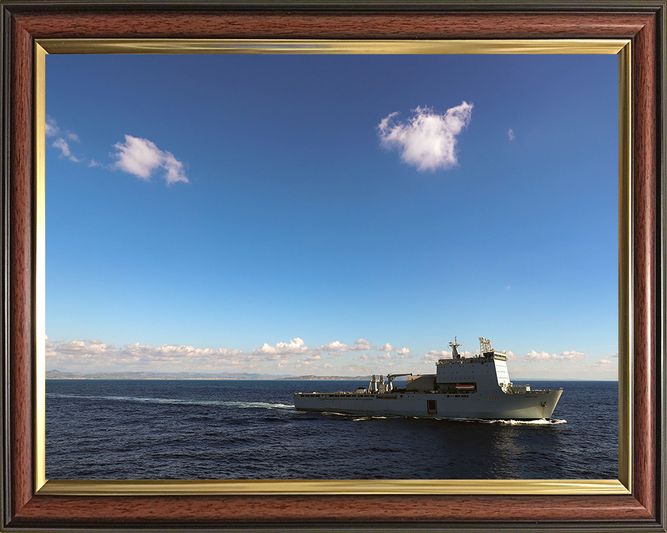 HMS Bulwark L15 Royal Navy Albion class amphibious ship Photo Print or Framed Print - Hampshire Prints