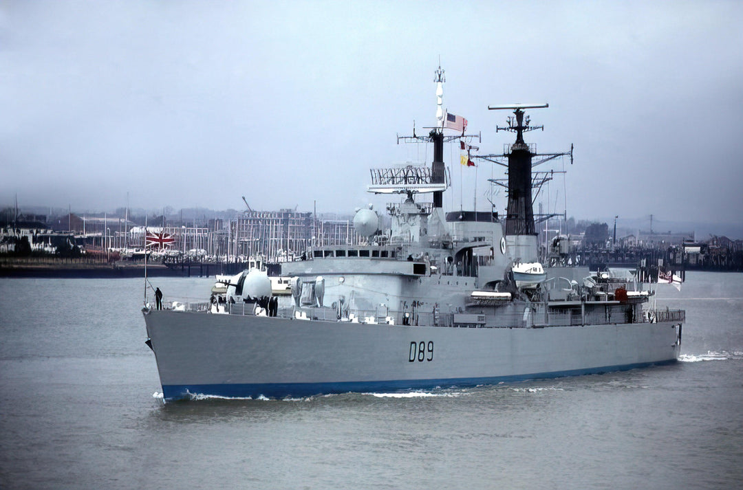 HMS Exeter D89 Royal Navy Type 42 Destroyer Photo Print or Framed Print - Hampshire Prints