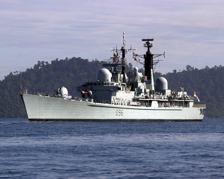 HMS Gloucester D96 | Photo Print | Framed Print | Type 42 | Destroyer | Royal Navy - Hampshire Prints