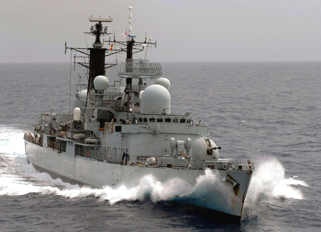 HMS Nottingham D91 | Photo Print | Framed Print | Poster | Type 42 | Destroyer | Royal Navy - Hampshire Prints