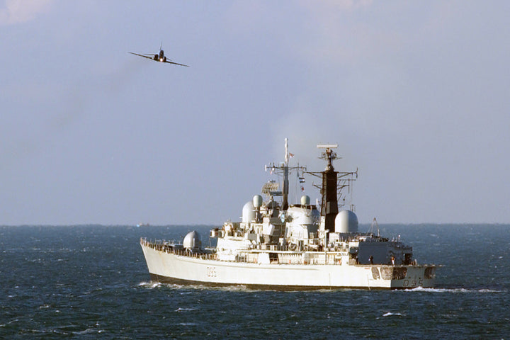 HMS Manchester D95 Royal Navy Type 42 destroyer Photo Print or Framed Print - Hampshire Prints